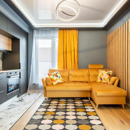 Sunflower - Chic Loft In Tineretului Bukares Bagian luar foto