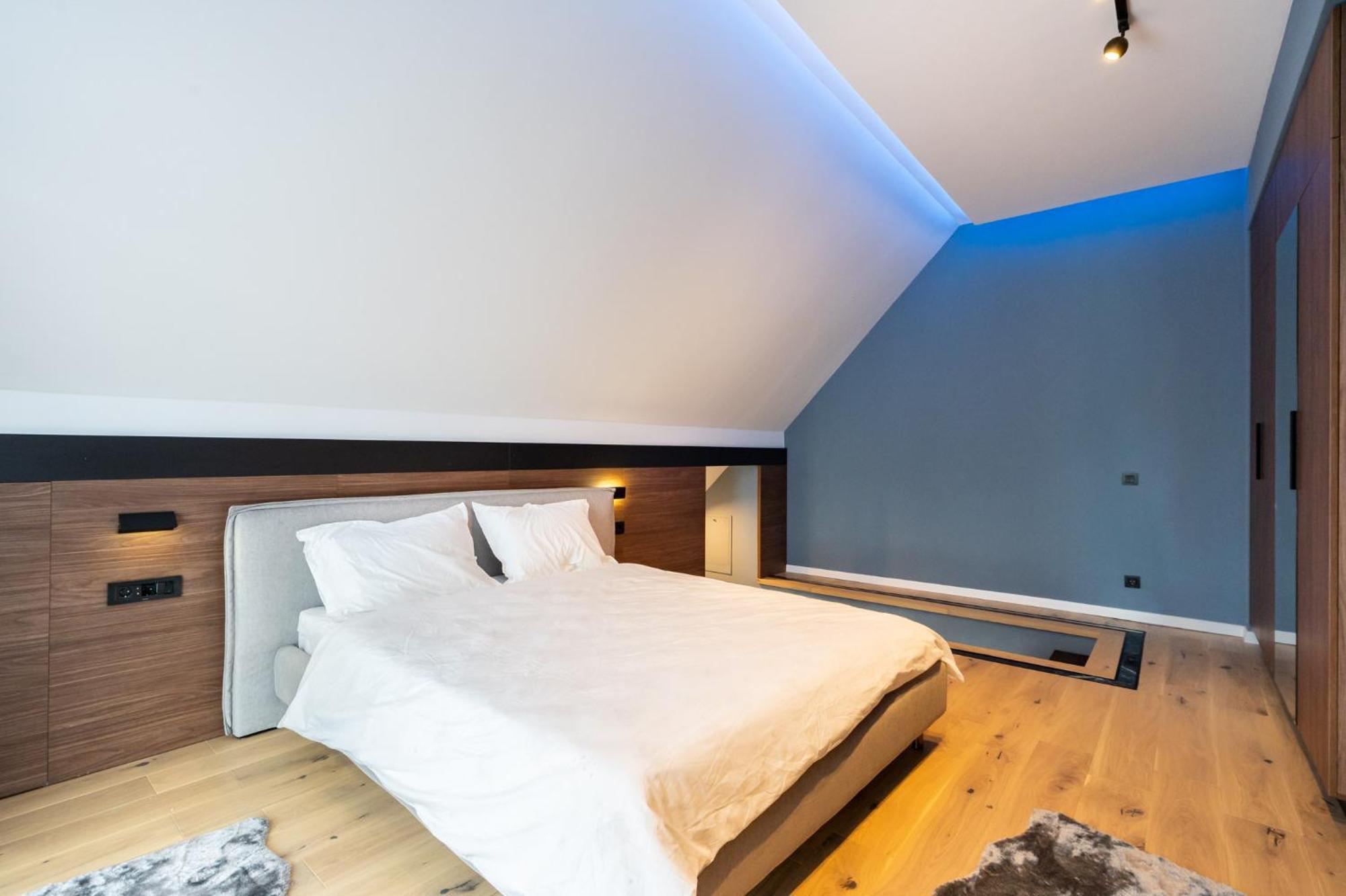 Sunflower - Chic Loft In Tineretului Bukares Bagian luar foto